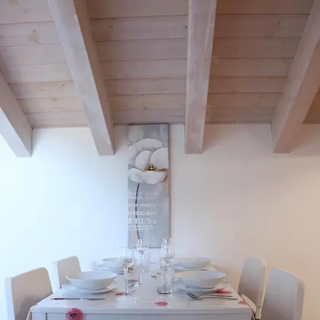 Mansarda Ivy * Finale Ligure