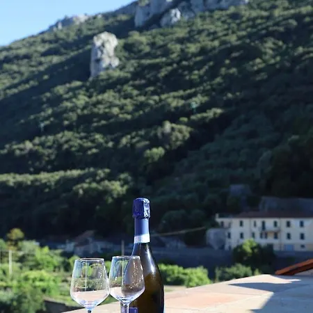 Mansarda Ivy Daire Finale Ligure